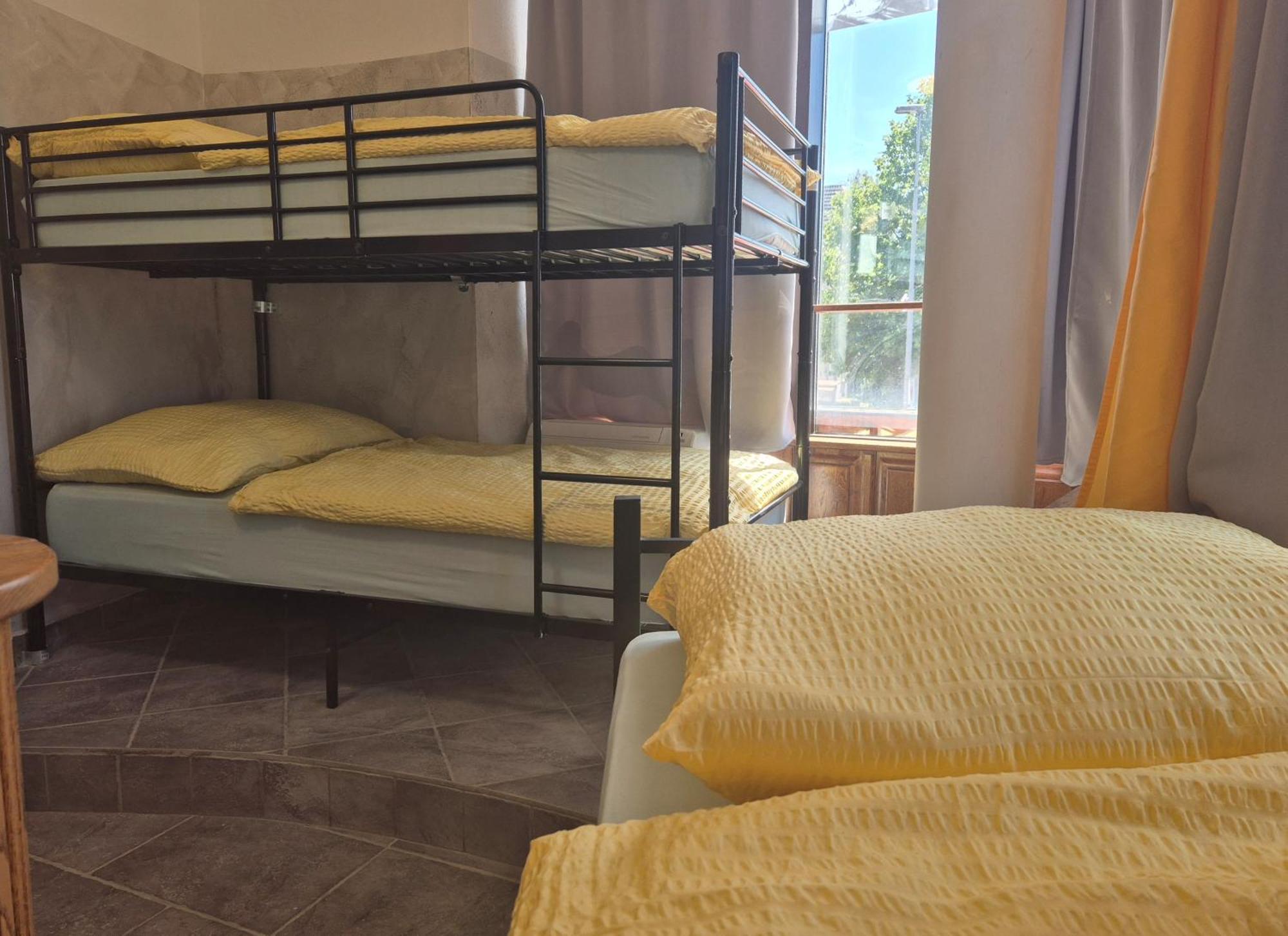 Bled Lesce Station Rooms And Beds Exterior photo